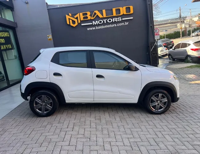 Imagem 8 – Kwid 2023 1.0 12V Sce Flex Zen Manual