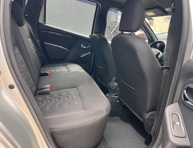 Imagem 8 – Duster 2017 2.0 16V Hi-Flex Dynamique Automático