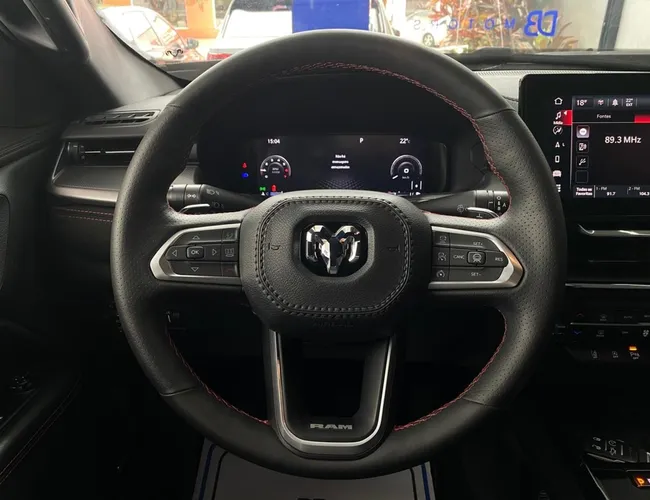 Imagem 6 – Rampage 2025 2.0 Hurricane 4 Turbo Gasolina R/T 4X4 Automático