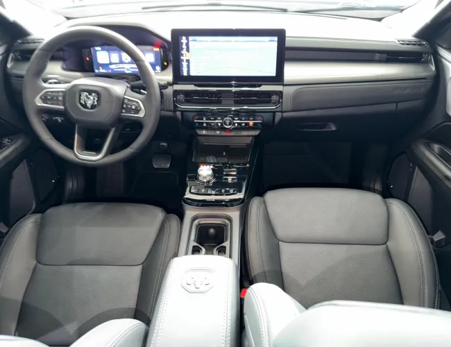 Imagem 8 – Rampage 2026 2.2 Turbo Diesel Laramie 4X4 Automático