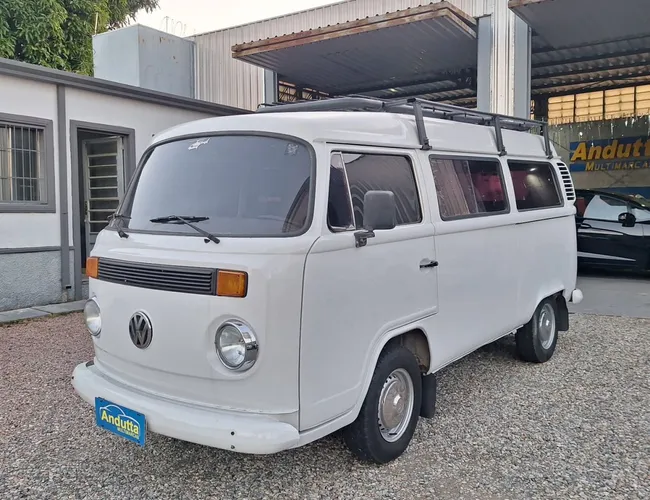 Imagem 11 – Kombi 2000 1.6 Std 9 Lugares