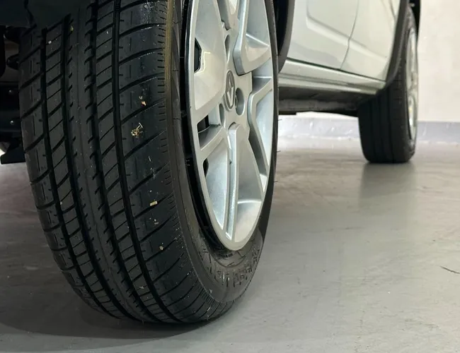 Imagem 18 – Kwid 2025 Kwid Zen 1.0 Flex 12V 5P Mec.