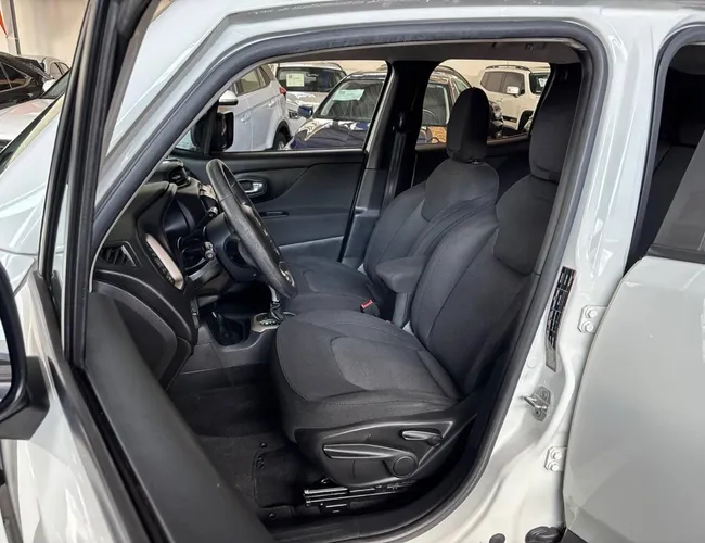 Imagem 9 – Renegade 2018 1.8 16V Flex 4P Automático