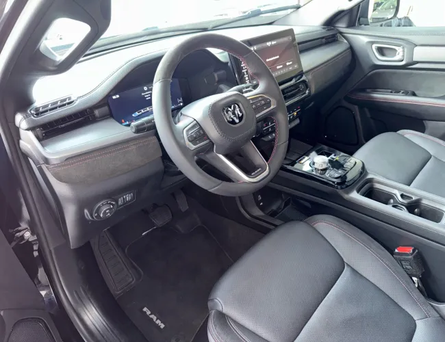 Imagem 9 – Rampage 2024 2.0 Hurricane 4 Turbo Gasolina R/T 4X4 Automático