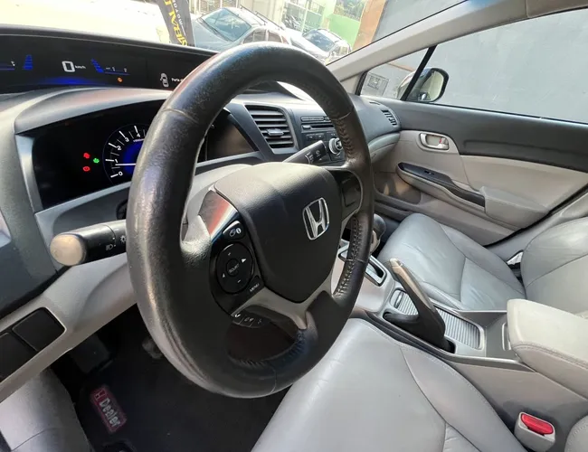 Imagem exterior do veículo Civic Sedan Lxs 1.8/1.8 Flex 16V Aut. 4P 2015 Civic Sedan Lxs 1.8/1.8 Flex 16V Aut. 4P 