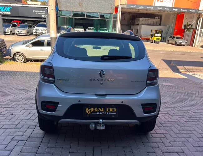 Imagem 5 – Sandero 2017 1.6 STEPWAY 8V FLEX 4P MANUAL