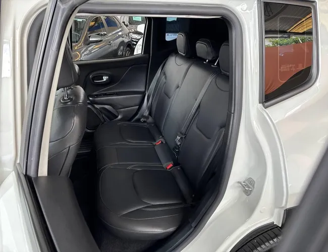 Imagem 11 – Renegade 2021 1.8 16V Flex Longitude 4P Automático