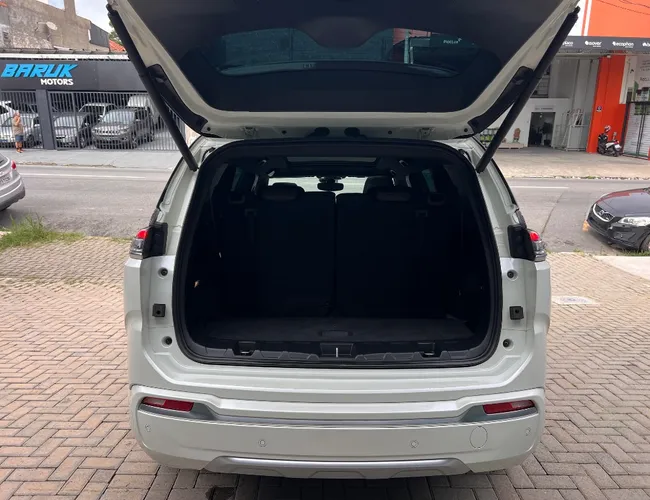 Imagem 12 – Commander 2023 1.3 T270 Turbo Flex Overland At6