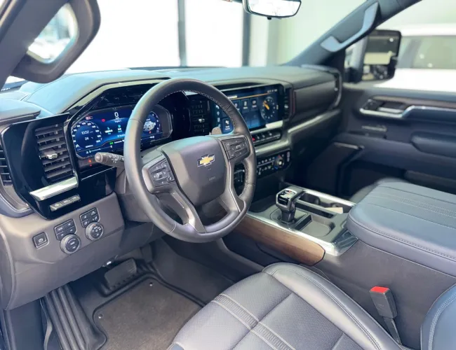 Imagem 9 – Silverado 2024 5.3 V8 Gasolina 1500 High Country 4X4 Automático