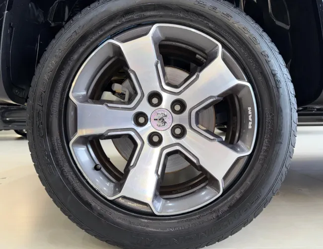 Imagem 19 – Rampage 2024 2.0 Turbo Diesel Laramie 4X4 Automático