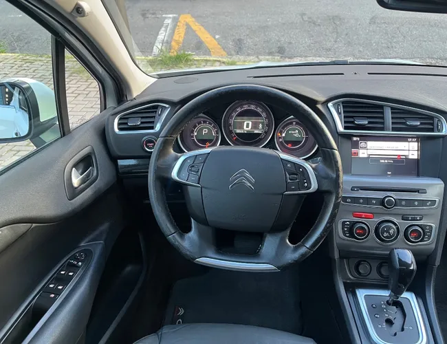 Imagem 13 – C4 Lounge 2017 1.6 Exclusive 16V Turbo Flex 4P Automático