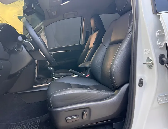 Imagem 20 – Hilux Sw4 2024 2.8 D-4D Turbo Diesel Srx Platinum 4X4 Automático