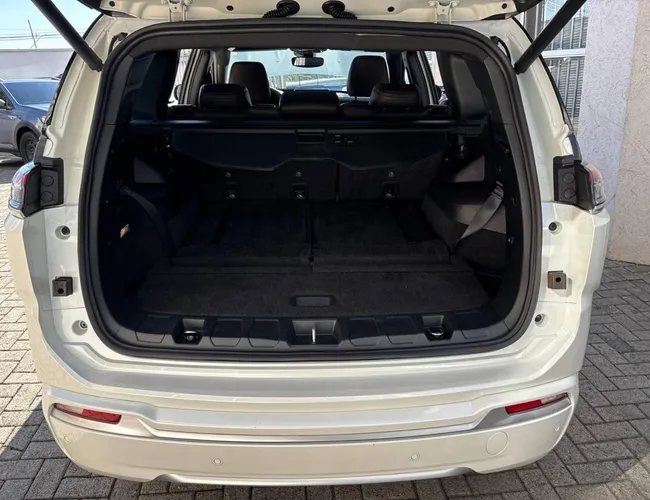 Imagem 14 – Commander 2023 1.3 T270 Turbo Flex Overland At6