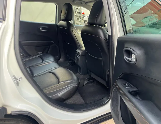 Imagem 11 – Compass 2018 2.0 16V Flex Limited Automático