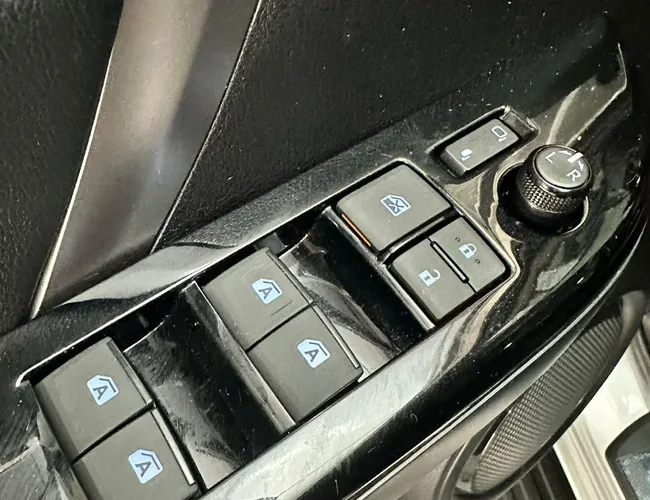 Imagem 20 – Hilux Sw4 2025 2.8 D-4D Turbo Diesel Srx Platinum 7L 4X4 Automático