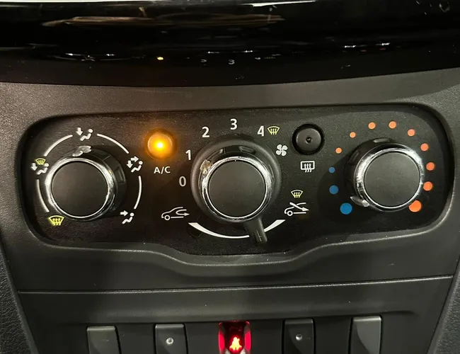 Imagem 13 – Logan 2025 1.0 12V Sce Flex Zen Manual