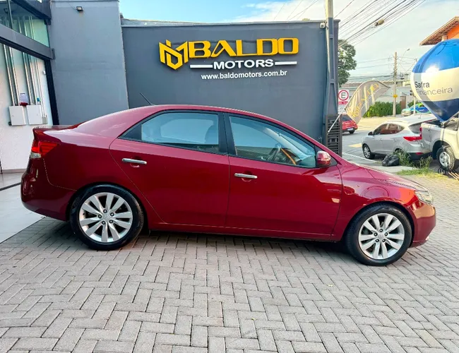 Imagem 7 – Cerato 2012 1.6 E.221 Sedan 16V Gasolina 4P Automático