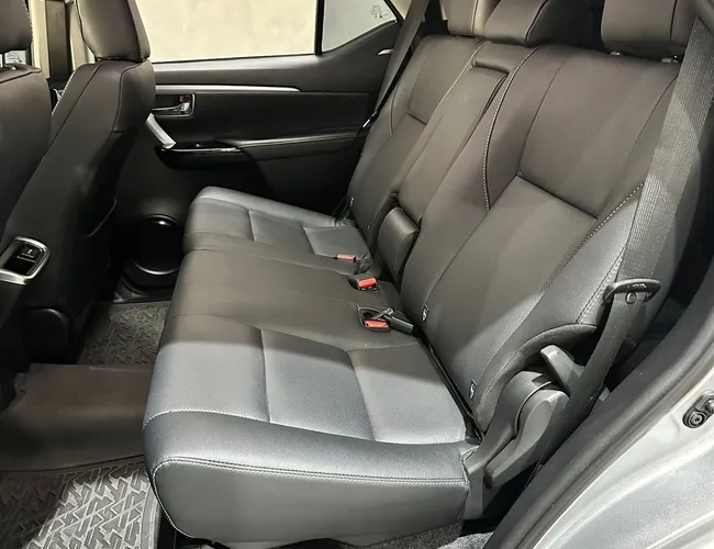 Imagem 29 – Hilux 2025 Hilux Sw4 Srx Plat. 4X4 2.8 Tb Die. Aut.