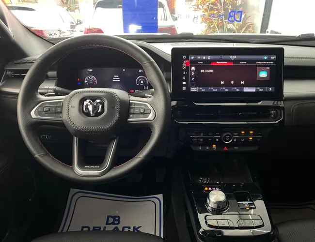 Imagem 13 – Rampage 2025 2.0 Hurricane 4 Turbo Gasolina R/T 4X4 Automático