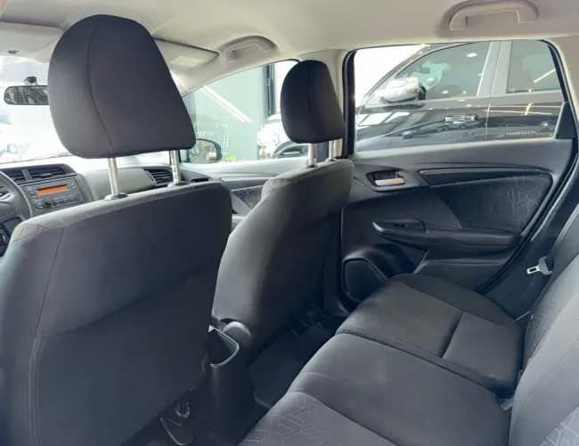 Imagem 12 – Fit 2015 1.5 Lx 16V Flex 4P Automático