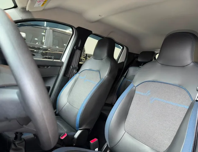 Imagem 9 – Kwid 2026 1.0 12V Sce Flex Intense Manual