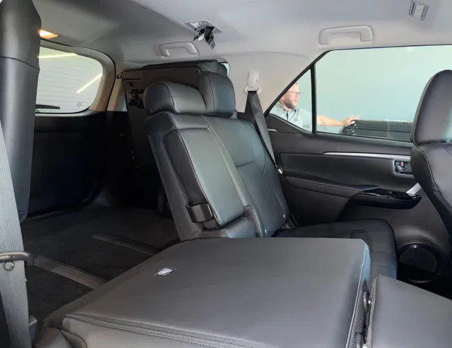 Imagem 15 – Hilux Sw4 2025 2.8 D-4D Turbo Diesel Srx Platinum 7L 4X4 Automático