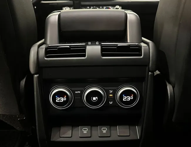 Imagem 17 – Defender 2024 3.0 D300 Turbo Diesel Mhev 110 X-Dynamic Hse Awd Automático