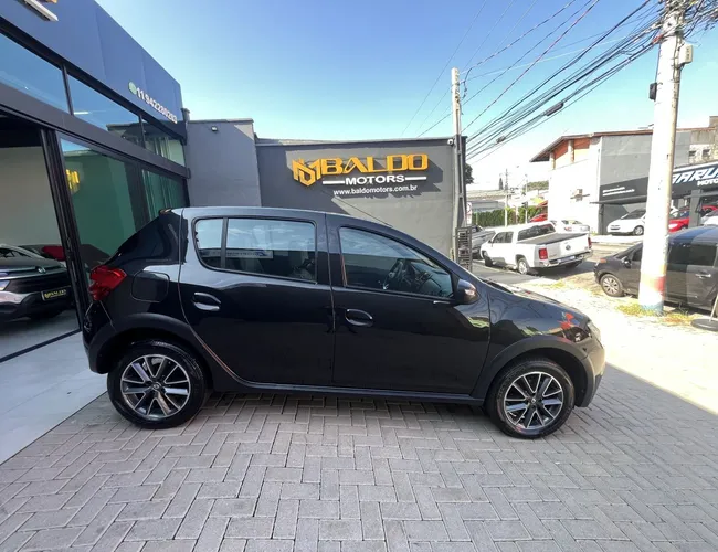 Imagem exterior do veículo Sandero Intense Flex 1.6 16V 5P Aut. 2020 Sandero Intense Flex 1.6 16V 5P Aut. 