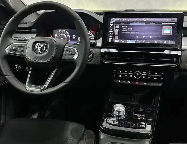 Imagem 11 – Rampage 2024 2.0 Hurricane 4 Turbo Gasolina R/T 4X4 Automático