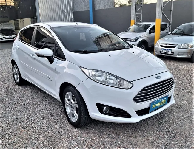Imagem 12 – Fiesta Hatch 2014 1.6 16V 4P Flex Se Powershift Automático