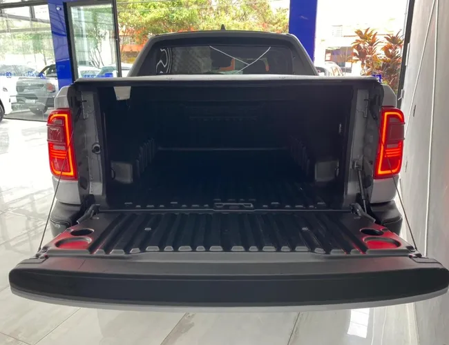 Imagem 7 – Rampage 2025 2.0 Hurricane 4 Turbo Gasolina R/T 4X4 Automático