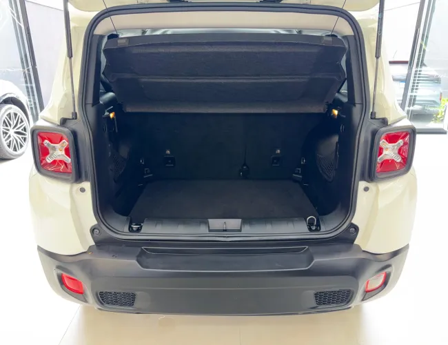 Imagem 7 – Renegade 2018 1.8 16V Flex 4P Automático
