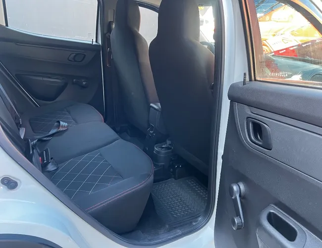 Imagem 11 – Kwid 2018 1.0 12V Sce Flex Zen Manual