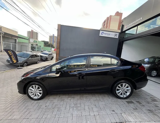 Imagem exterior do veículo Civic Sedan Lxs 1.8/1.8 Flex 16V Aut. 4P 2015 Civic Sedan Lxs 1.8/1.8 Flex 16V Aut. 4P 