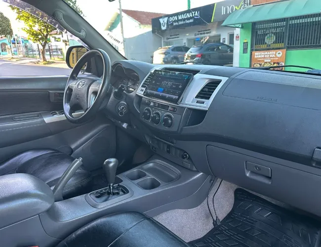 Imagem 9 – Hilux 2013 2.7 Sr 4X2 Cd 16V Flex 4P Automático