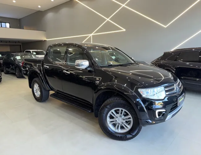 Imagem 5 – L200 Triton 2017 3.2 Hpe 4X4 Cd 16V Turbo Intercooler Diesel 4P Automático