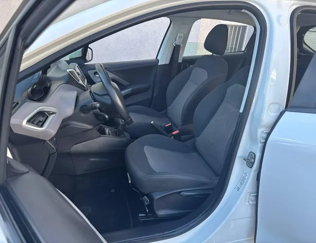 Imagem 7 – 208 2017 1.2 Allure 12V Flex 4P Manual