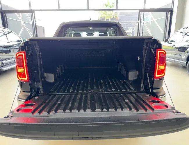 Imagem 18 – Rampage 2024 2.0 Turbo Diesel Laramie 4X4 Automático