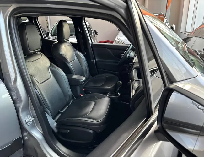 Imagem 13 – Renegade 2021 1.8 16V Flex Longitude 4P Automático