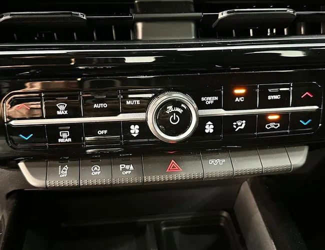 Imagem 13 – Rampage 2024 2.0 Hurricane 4 Turbo Gasolina R/T 4X4 Automático