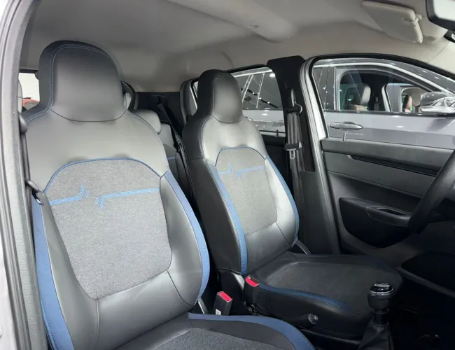 Imagem 13 – Kwid 2025 1.0 12V Sce Flex Intense Manual