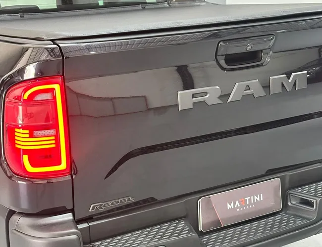 Imagem 7 – Rampage 2025 2.0 Hurricane 4 Turbo Gasolina Rebel 4X4 Automático