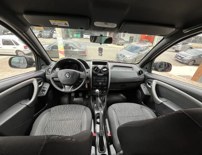 Imagem exterior do veículo Duster Expression 1.6 Hi-Flex 16V Mec. 2017 Duster Expression 1.6 Hi-Flex 16V Mec. 