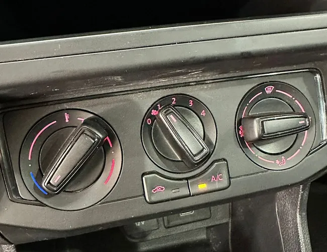 Imagem 14 – Saveiro 2023 Saveiro Robust 1.6 Total Flex 8V