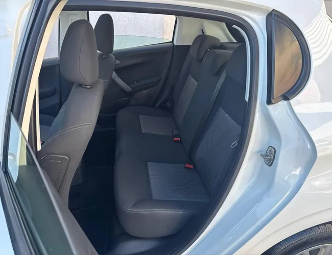 Imagem 8 – 208 2017 1.2 Allure 12V Flex 4P Manual