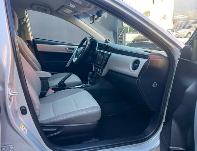 Imagem 12 – Corolla 2018 1.8 Gli 16V Flex 4P Automático