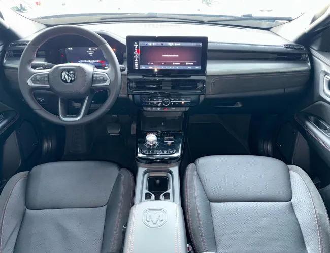 Imagem 8 – Rampage 2024 2.0 Hurricane 4 Turbo Gasolina R/T 4X4 Automático