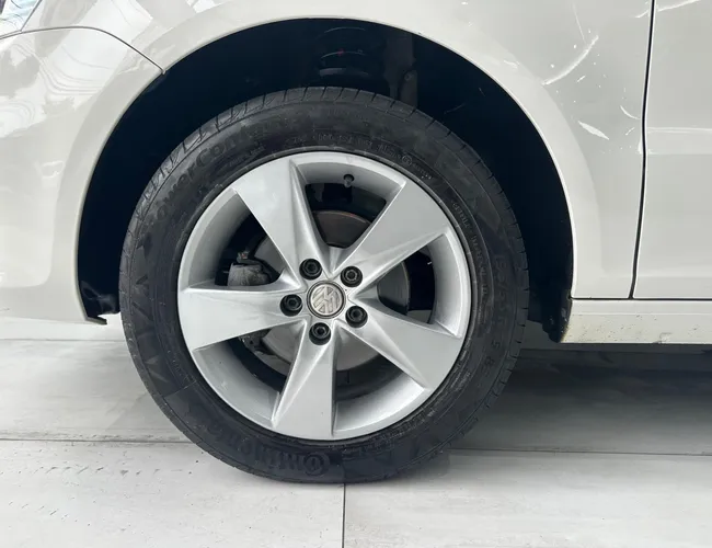 Imagem 14 – Fox 2016 1.6 Mi Rock In Rio 8V Flex 4P Manual