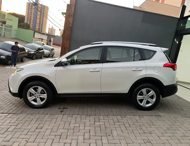 Imagem 6 – Rav4 2013 2.0 4X2 16V Gasolina 4P Automático