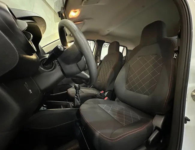 Imagem 6 – Kwid 2024 Kwid Zen 1.0 Flex 12V 5P Mec.